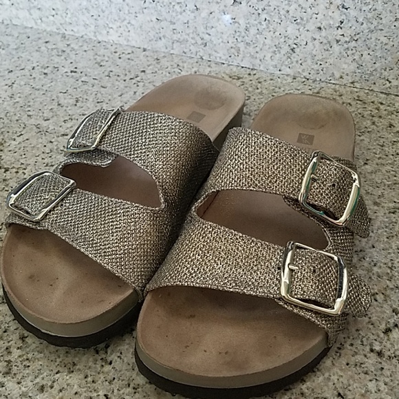 White Mountain Shoes - White Mountain Hollis Light Gold/Champagne Sandals White Mountain Shoes - White Mountain Hollis Light Gold/Champagne Sandals